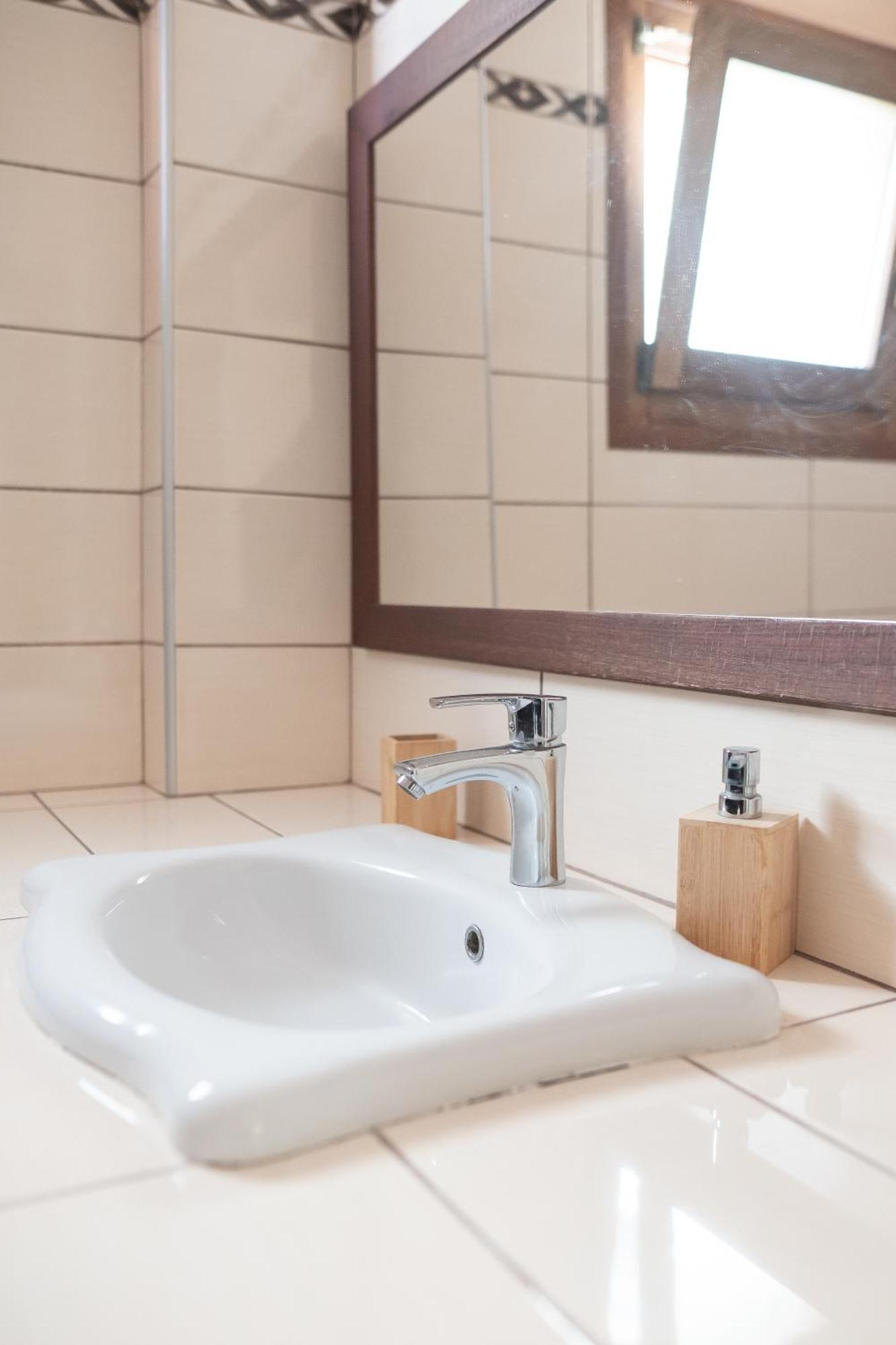 Elegance Suites Plataria Extérieur photo